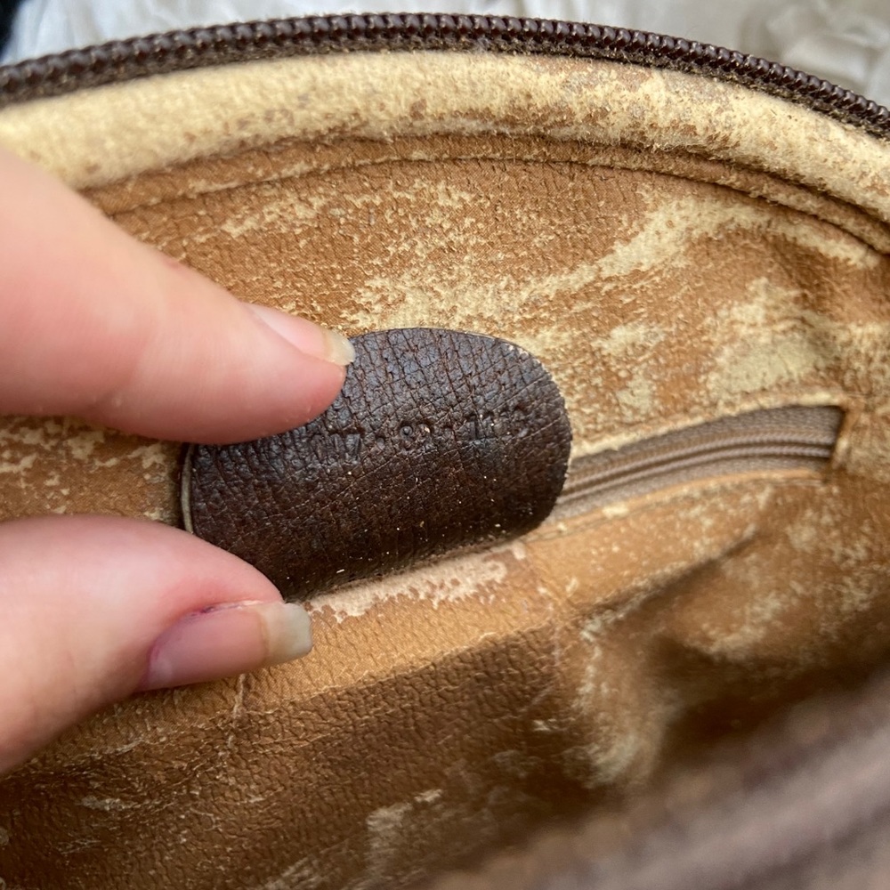 Vintage Gucci crossbody - Picture 12 of 16